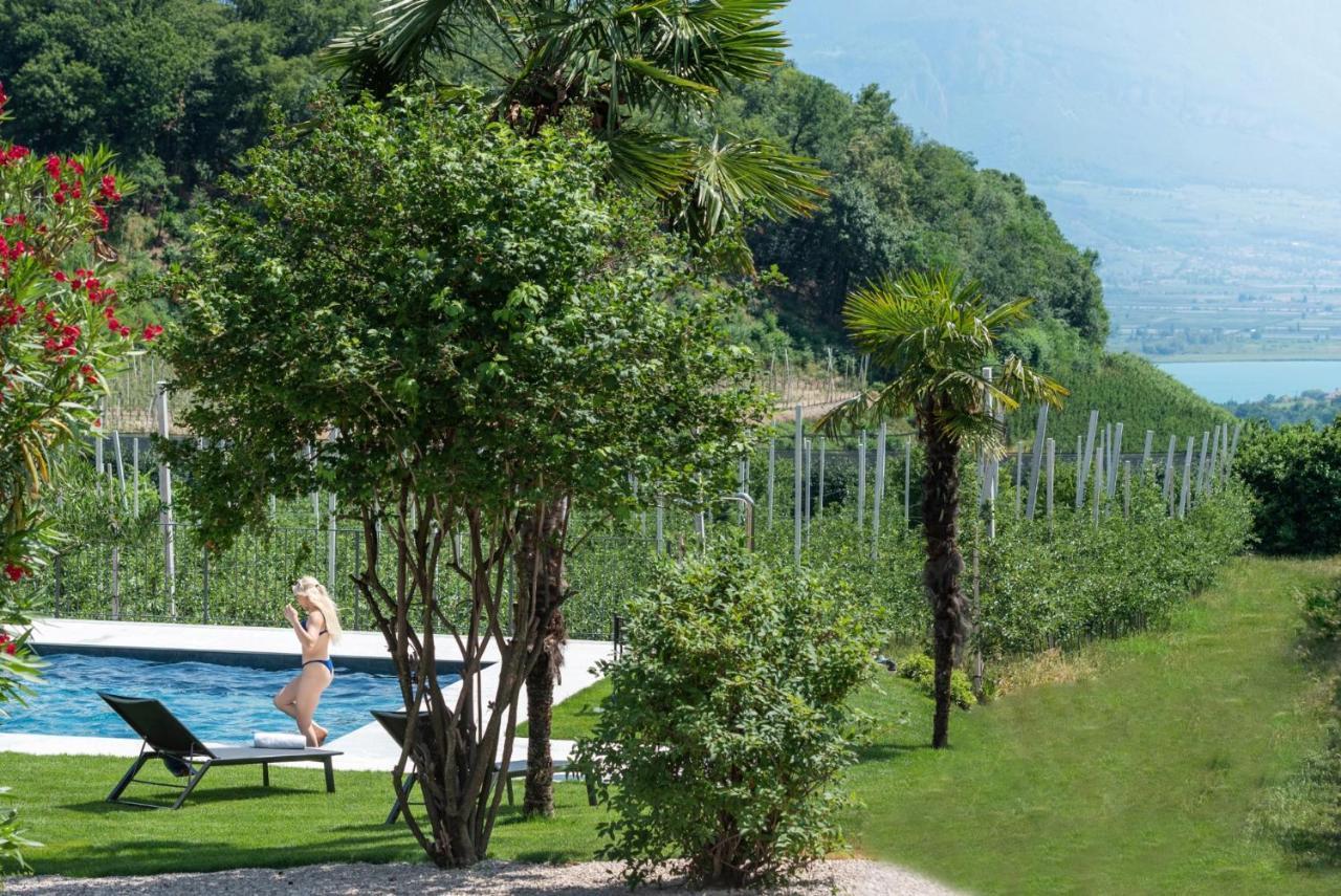 Mareithof Appartements Seeblick Caldaro Bagian luar foto